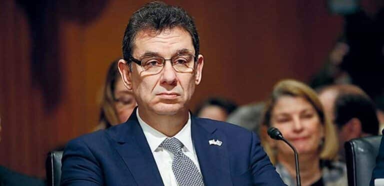 Κορονοϊός – Μπουρλά: «Η 4η δόση του εμβολίου είναι απαραίτητη»