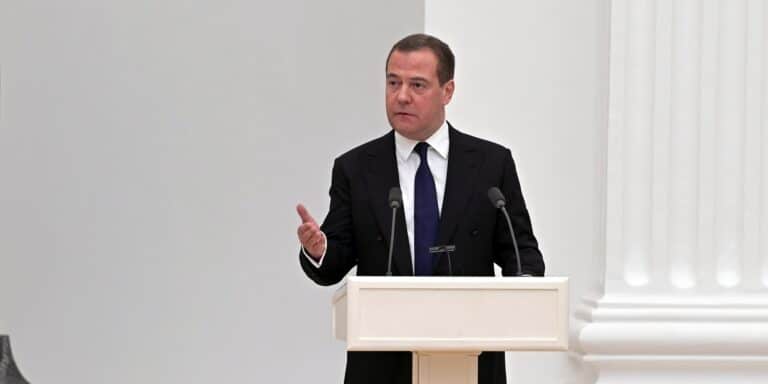 Μεντβέντεφ: Σχέδιο διάλυσης της Ρωσίας βλέπει ο πρώην πρωθυπουργός
