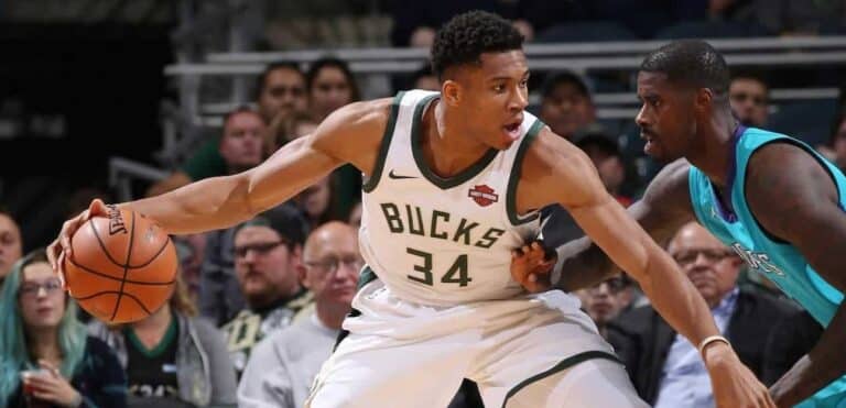 NBA: «Τρένο» οι Μπακς με οδηγό τον Αντετοκούνμπο που σταμάτησε στους 43 πόντους – Κέρδισαν (115-124) τους Χοκς (βίντεο)