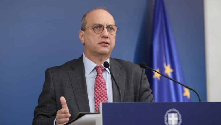 Οικονόμου: «Τις επόμενες 2-3 ημέρες θα ανακοινωθούν μέτρα στήριξης – Θα υπάρξει μέριμνα και για τη βενζίνη»