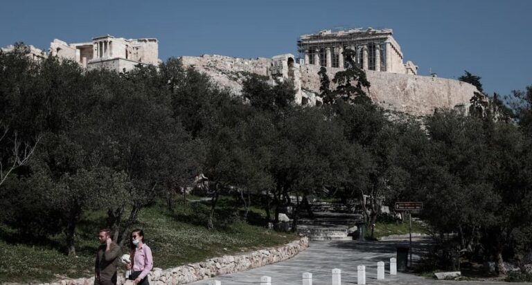 Καιρός: Αίθριος και άνοδος της θερμοκρασίας – Πού θα σημειωθούν τοπικές βροχές