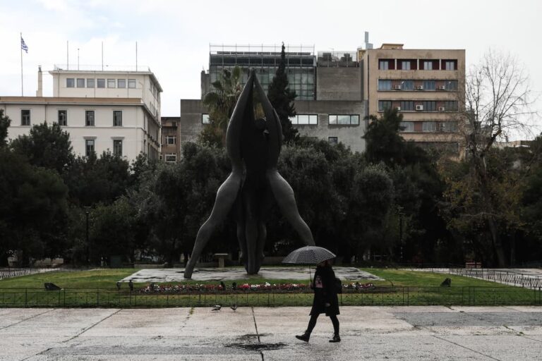 Καιρός: Άστατος με άνοδο της θερμοκρασίας – Πού αναμένεται να βρέξει