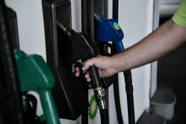 Στις 8:30 η εξειδίκευση των μέτρων στήριξης των πολιτών για καύσιμα και ενέργεια