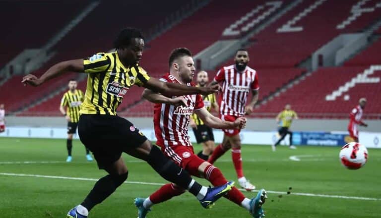 Super League: Στις 16:00 η κλήρωση των πλέι οφ και πλέι άουτ