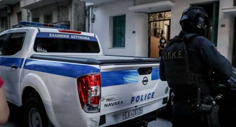Σαρωτικοί έλεγχοι της ΕΛ.ΑΣ στην Ομόνοια με drone για ναρκωτικά, παρεμπόριο και παράτυπους μετανάστες