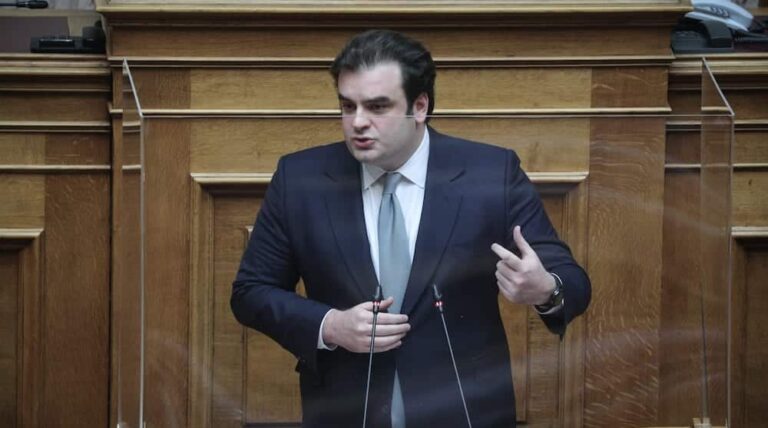 Θετικός στον κορονοϊό ο Κυριάκος Πιερρακάκης – Το ανακοίνωσε στα social