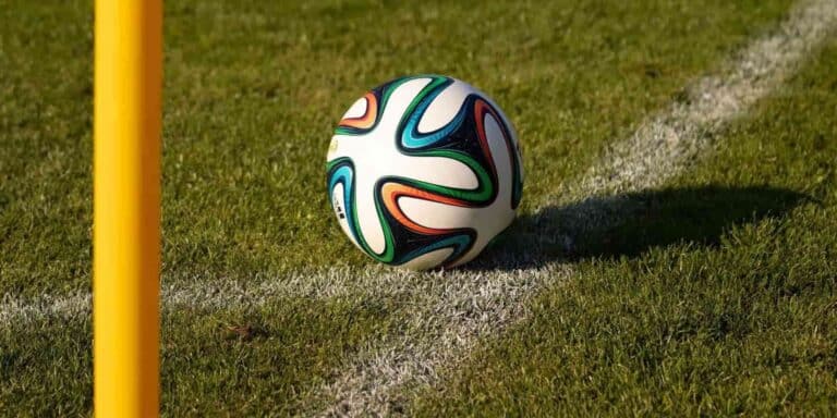 FIFA: Πέρασε χωρίς αγώνα η Πολωνία, μετά τον αποκλεισμό της Ρωσίας – Μετατίθεται το ματς της Ουκρανίας στο Μουντιάλ