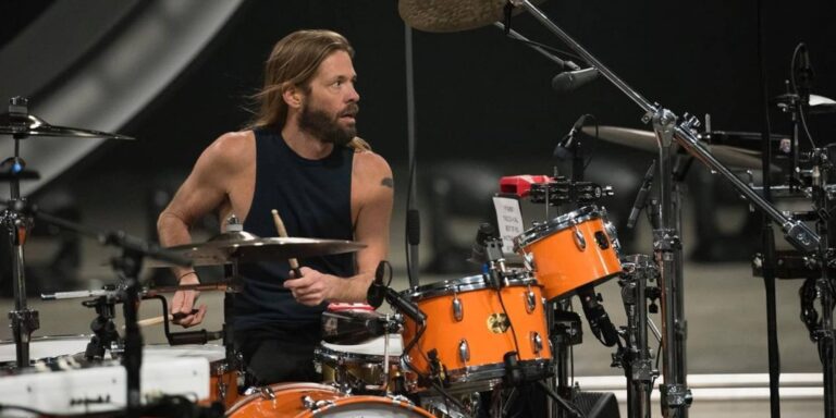 Πέθανε ο ντράμερ των Foo Fighters, Taylor Hawkins σε ηλικία 50 ετών