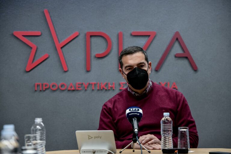 Ο ΣΥΡΙΖΑ «βλέπει» πρόωρες εκλογές και συνεχίζει περιοδείες στην επικράτεια