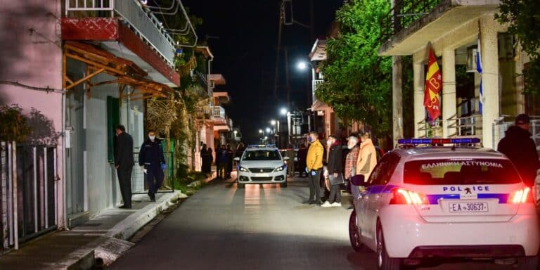 Νέα συγκλονιστικά στοιχεία για το τετραπλό έγκλημα στην Ανδραβίδα: «Πυροβόλησαν τους γονείς και έπνιξαν τα παιδιά!»