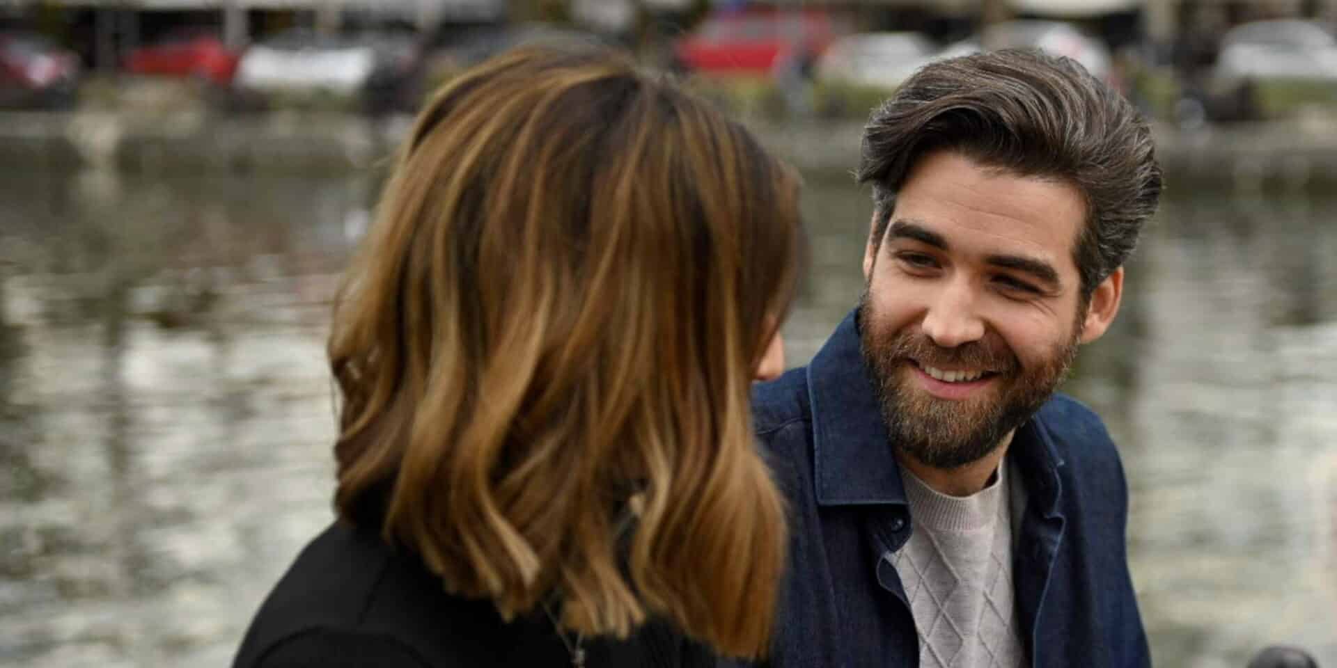 Σκηνή από τη σειρά του Alpha, Σασμός