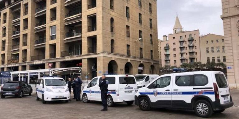 Γαλλία: Αστυνομικοί πυροβολήσαν άνδρα στη Μασσαλία, μετά από επίθεση με μαχαίρι – Νεκρός ο δράστης