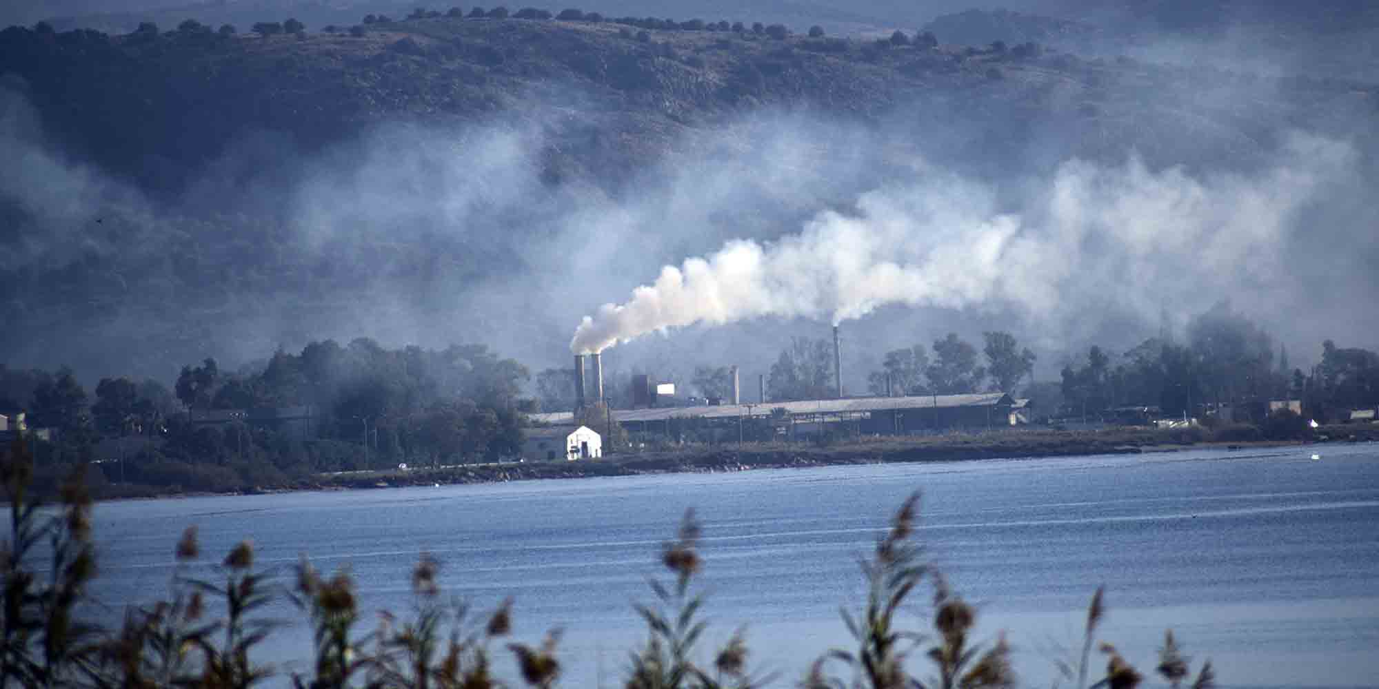 Ατμοσφαιρική ρύπανση από εργοστάσιο