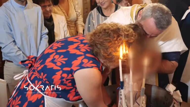 Απίστευτο σκηνικό: Νονά «άρπαξε» φωτιά σε βάφτιση στην Κρήτη (βίντεο)