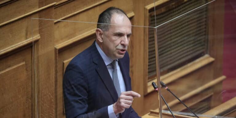 Θετικός στον κορονοϊό ο Γιώργος Γεραπετρίτης – Εμφανίζει ήπια συμπτώματα της νόσου