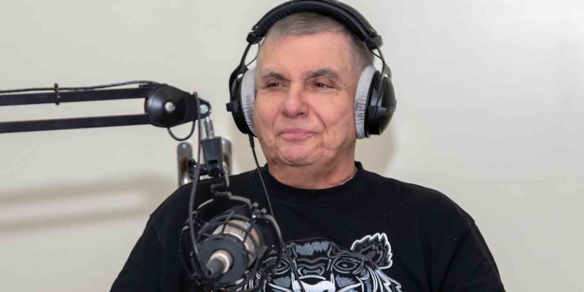 Ο Γιώργος Τράγκας σε ραδιοφωνική του εκπομπή