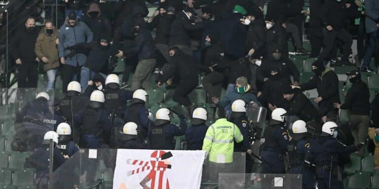 Προφυλακιστέα η 27χρονη αρχηγός και δύο ακόμα κατηγορούμενοι για οπαδική βία – Τι υποστήριξαν