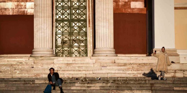 Καιρός: Σύμμαχος η ζέστη την Κυριακή – «Μυρίζουν» καλοκαίρι οι θερμοκρασίες