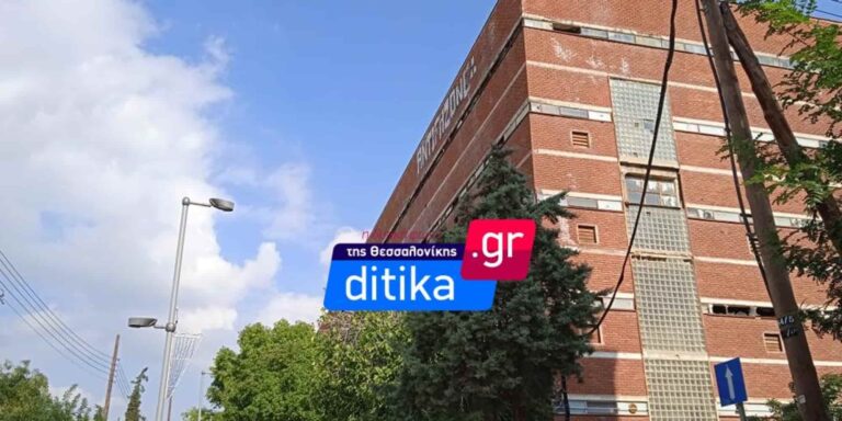 Η ιστορία του κόκκινου καπνομάγαζου στη Θεσσαλονίκη – Το μοναδικό δείγμα της Αρτ Ντεκό που σημάδεψε έναν αιώνα (εικόνες & βίντεο)