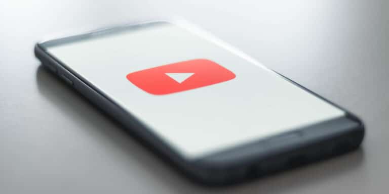 Το Youtube μπλοκάρει τα κανάλια που είναι συνδεδεμένα με Russia Today και Sputnik στην Ευρώπη
