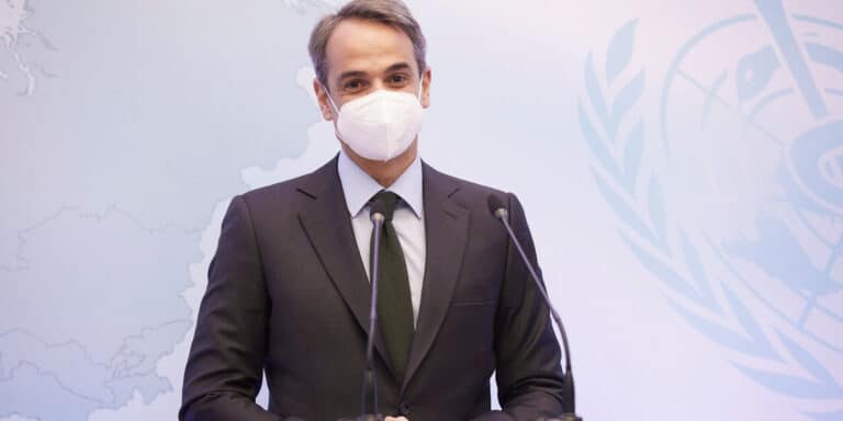 Μητσοτάκης: «Να αναλογιστούμε πώς θα συνυπάρχουμε με τον κορονοϊό μακροπρόθεσμα»