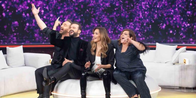 Το Chart Show βάζει «φωτιά στα Σαββατόβραδα» με Άντζελα Δημητρίου και Βασίλη Καρρά