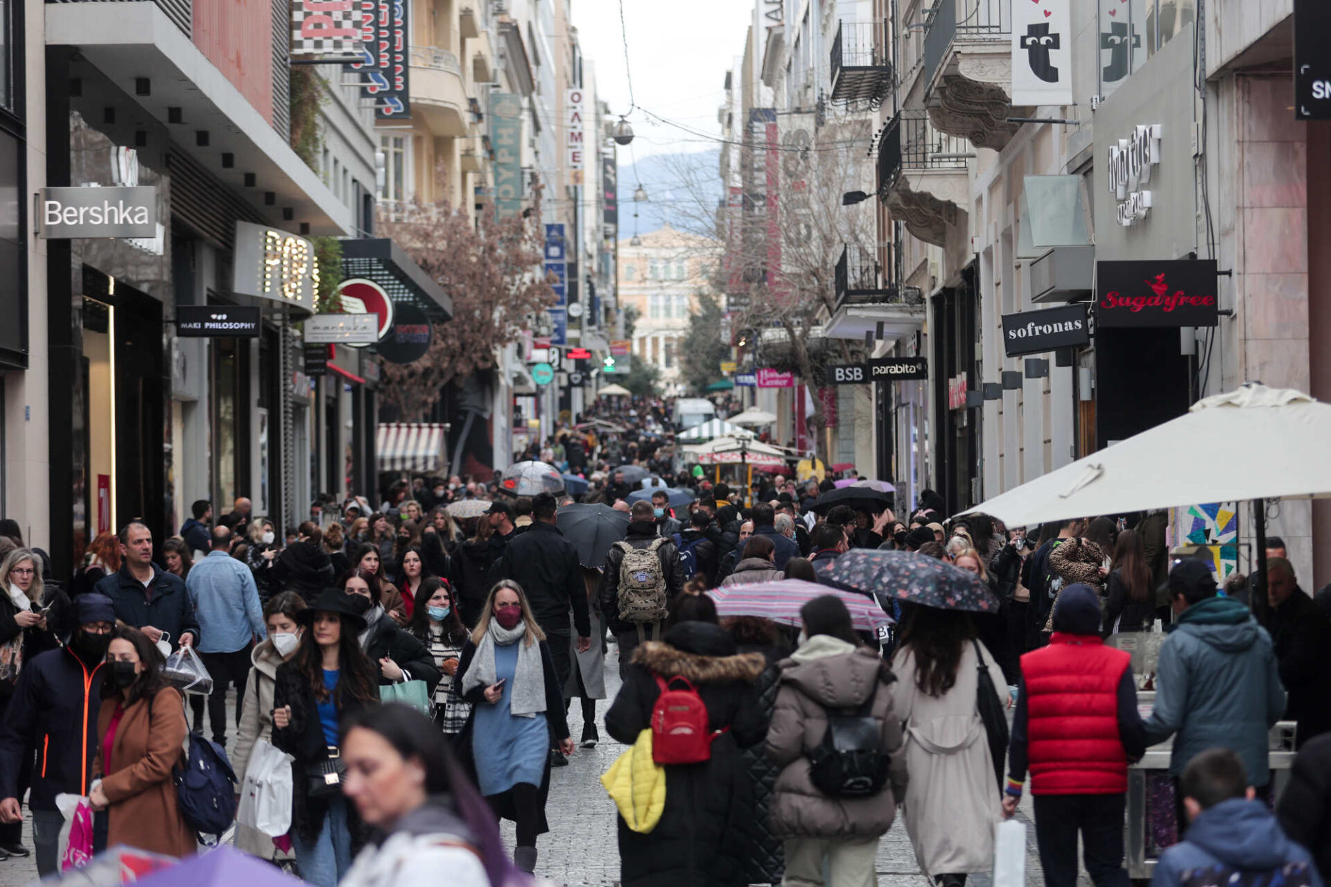 Ο κορονοϊός είναι ακόμη εδώ