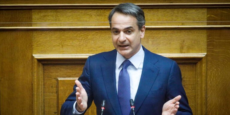 Live η ομιλία του Κυριάκου Μητσοτάκη στη Βουλή για την Ουκρανία και την αποστολή όπλων από την Ελλάδα