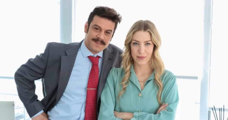 «Νεοκλασικά»: Κορίτσια ο Καλφαγιάννης – Σε ρόλο του Ανδρέα Μπάρκουλη θα δούμε τον ηθοποιό στη σειρά (βίντεο)