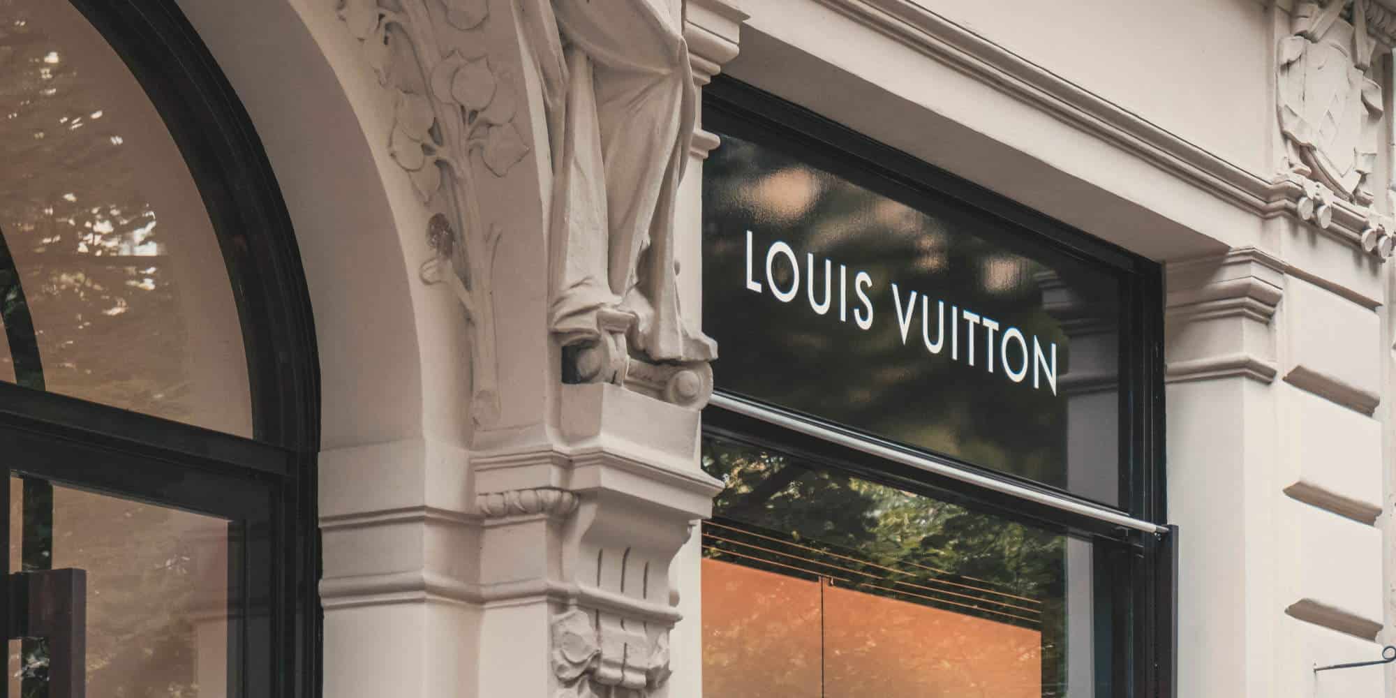 Κατάστημα Louis Vuitton, που ανήκει στον όμιλο LVMH