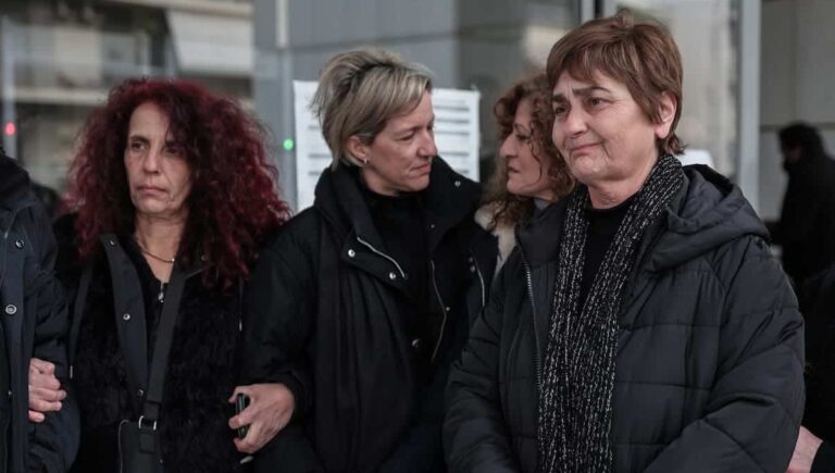 Δίκη Τοπαλούδη: Καταθέτουν σήμερα οι γονείς της Ελένης – Ξυπνούν οι μνήμες για τον βιασμό και τη δολοφονία της 21χρονης