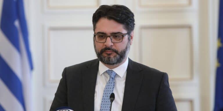 Μανώλης Ανδρουλάκης: «Η Μαριούπολη δεν υπάρχει πια» – Η συγκλονιστική ανάρτησή του