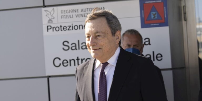 Ντράγκι σε Ζελένσκι: «Η Ιταλία στηρίζει τον λαό και τους θεσμούς της Ουκρανίας»