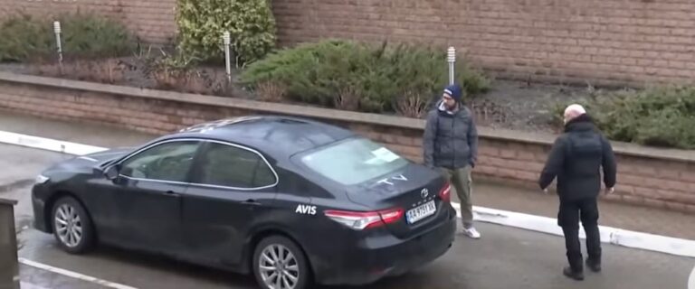 Ουκρανία: Ξεκίνησαν οι Έλληνες από την Μαριούπολη για Μολδαβία (βίντεο)