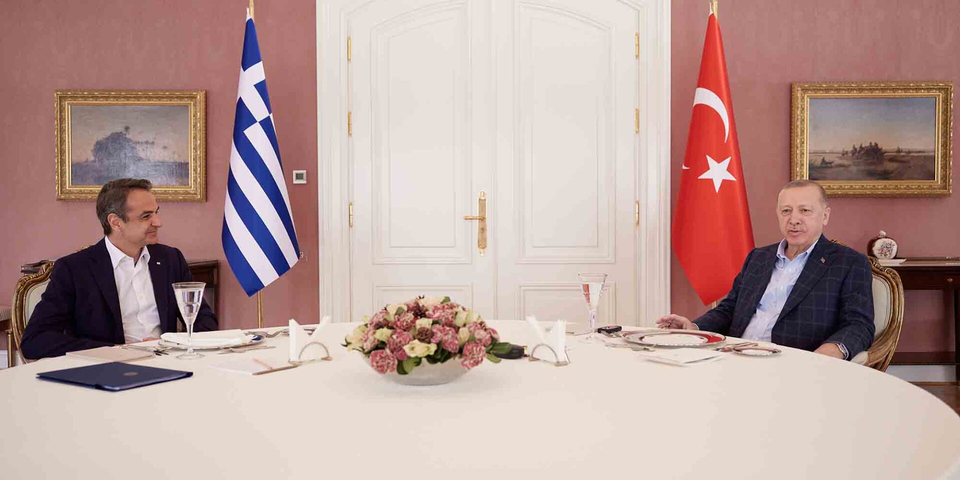 Ο Κυριάκος Μητσοτάκης μαζί με τον Ταγίπ Ερντογάν