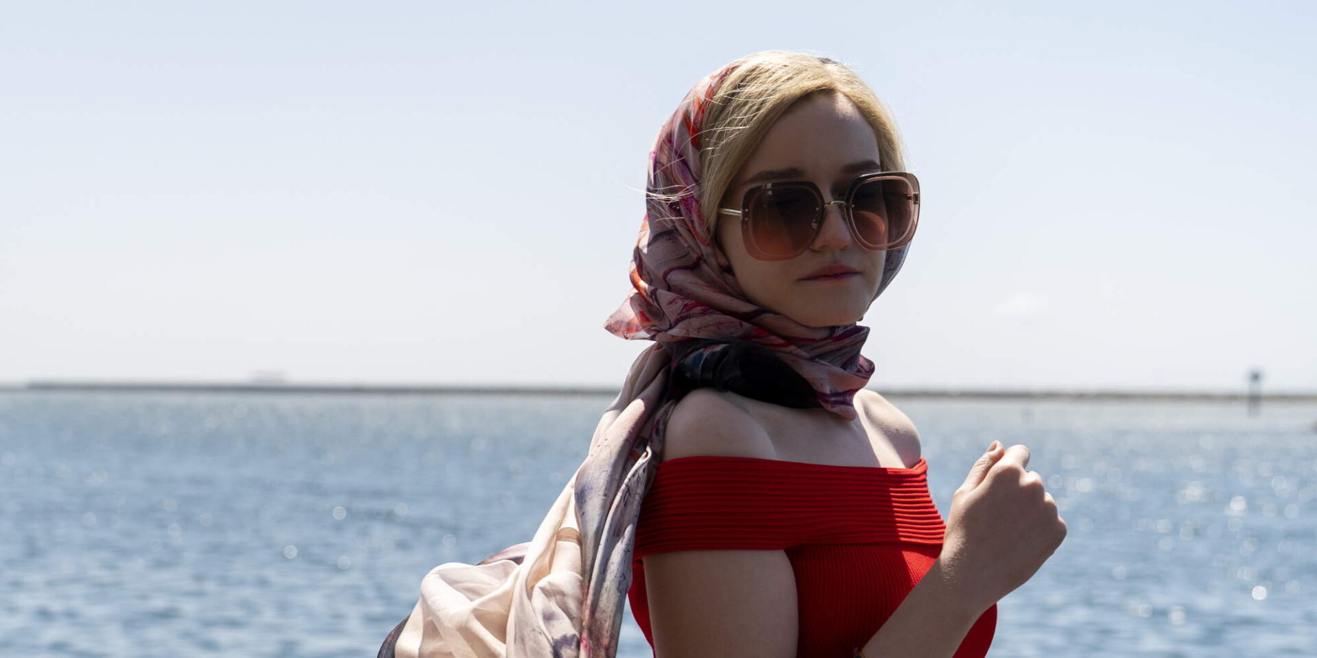Στιγμιότυπο από τη σειρά του Netflix, Inventing Anna