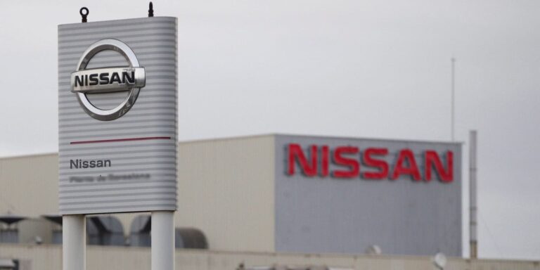 Ρωσία: Η Nissan αναστέλλει τη λειτουργία του εργοστασίου της στην Αγία Πετρούπολη