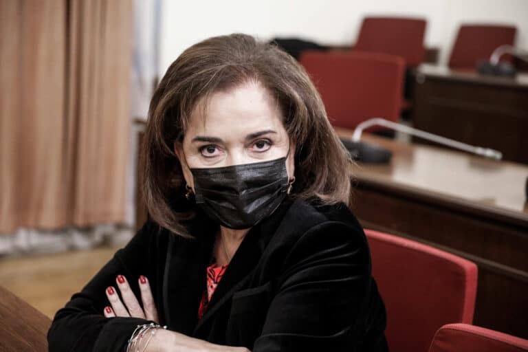 Nτόρα Μπακογιάννη: «Όταν η Εμινέ Ερντογάν μου έστειλε το βιβλίο με τις συνταγές, της έστειλα της Μαρίκας»
