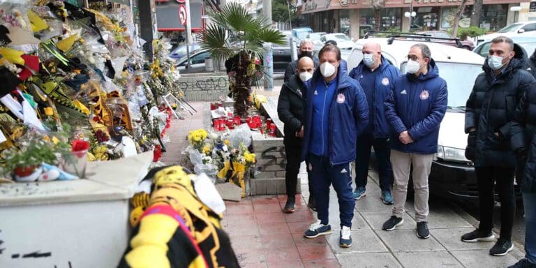 Ο Ολυμπιακός στο σημείο της δολοφονίας του Άλκη Καμπανού (εικόνες)