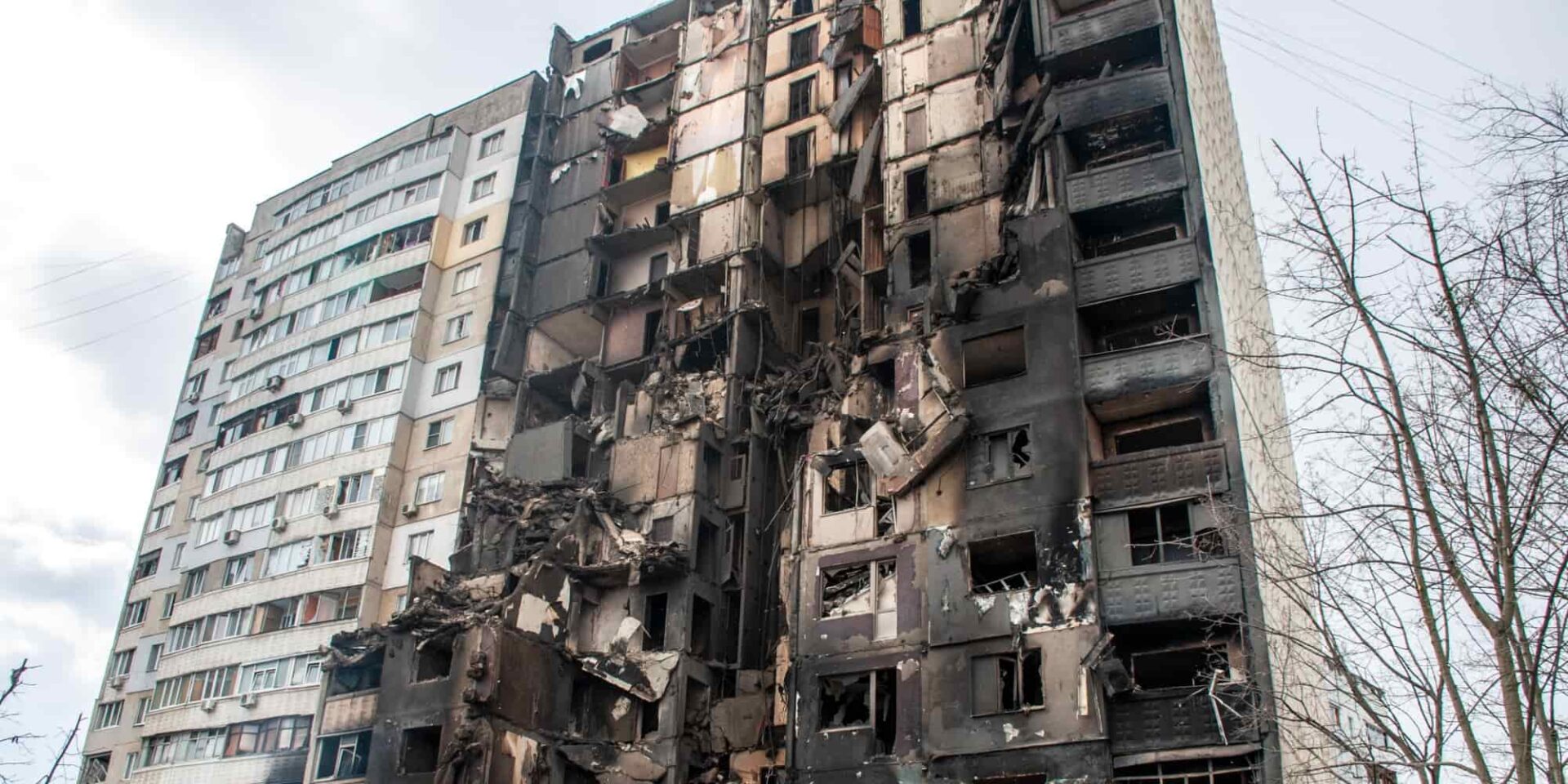 Βομβαρδισμένο τοπίο στην Ουκρανία
