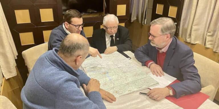 Κίεβο: 3 πρωθυπουργοί από την Ευρώπη έφτασαν στην ουκρανική πρωτεύουσα – Ελπίδες για νατοϊκό συμβιβασμό