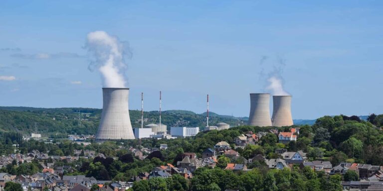 Το Βέλγιο αναβάλλει ως το 2035 την εγκατάλειψη της πυρηνικής ενέργειας