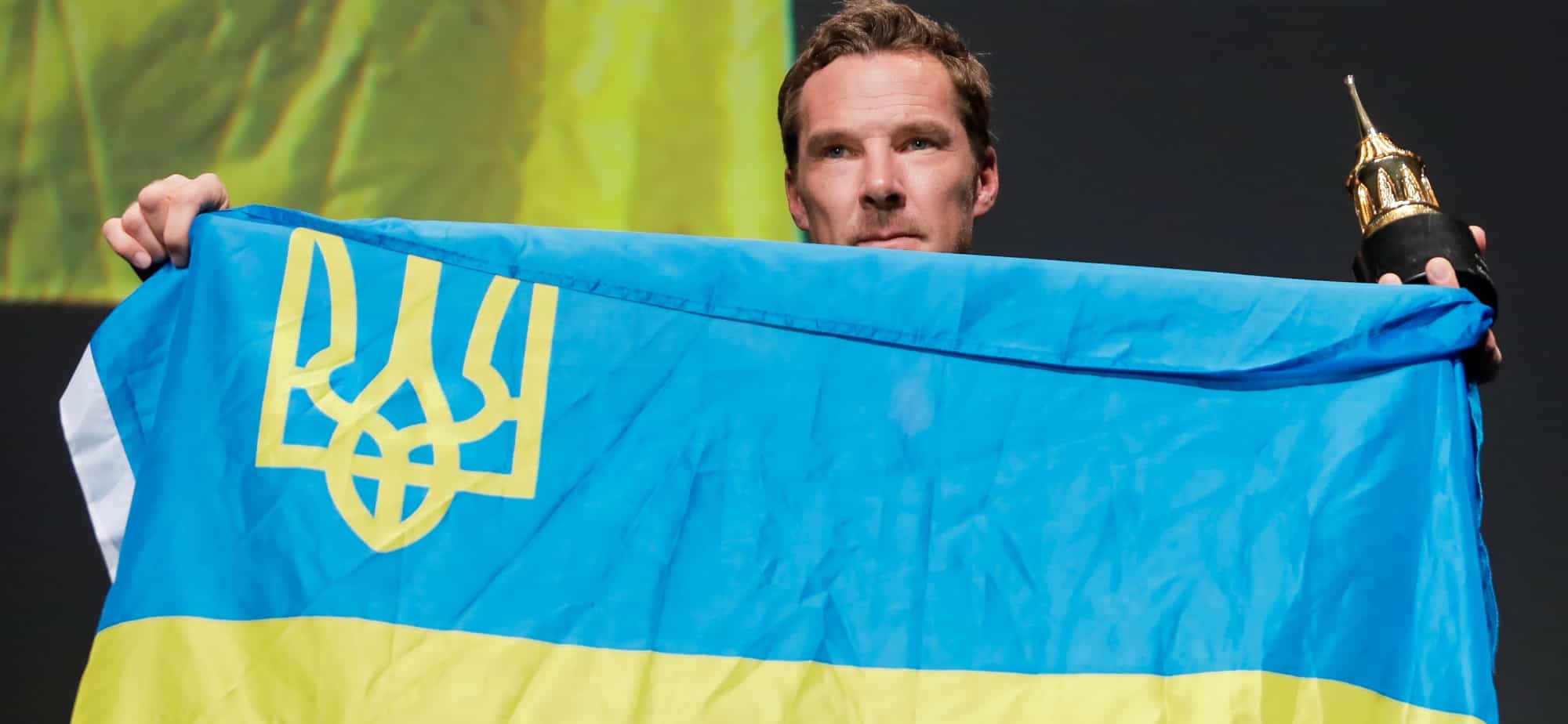 Ο ηθοποιός, Μπένεντικτ Κάμπερμπατς με την Ουκρανική σημαία