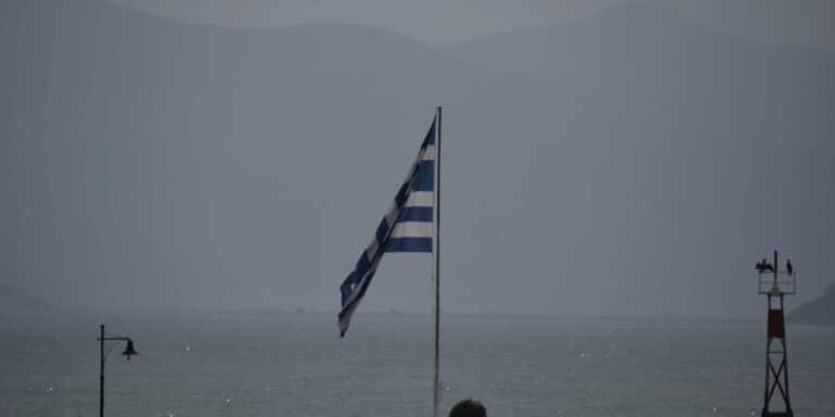 Καιρός: Ίδιο μοτίβο με ζέστη και αφρικανική σκόνη την Πέμπτη – Καταιγίδες αναμένονται στα δυτικά