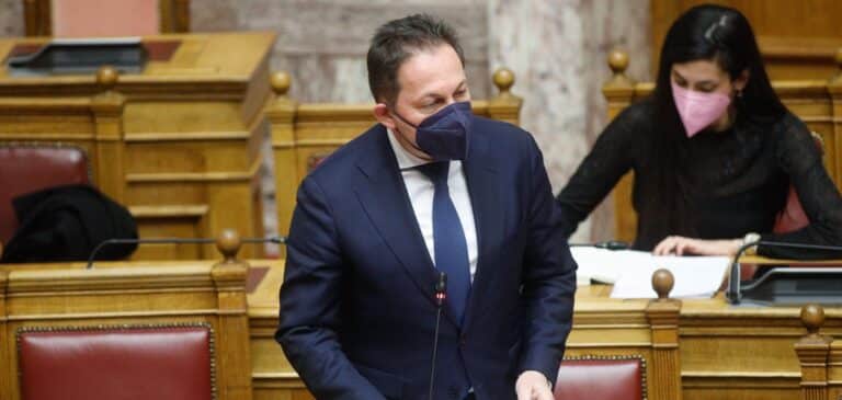 Εκλογικός νόμος: «Δεν υπάρχει καμιά σκέψη στο υπουργείο Εσωτερικών για αλλαγή», λέει ο Πέτσας