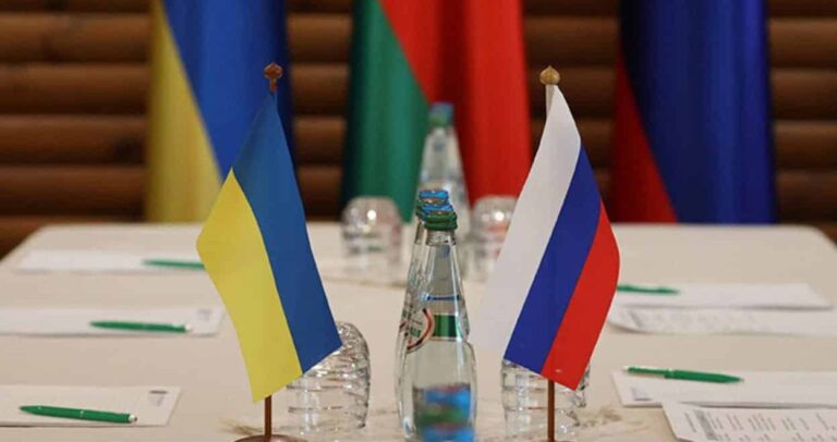 Ουκρανία: Ξεκινά ο 3ος γύρος συνομιλιών Κιέβου – Μόσχας