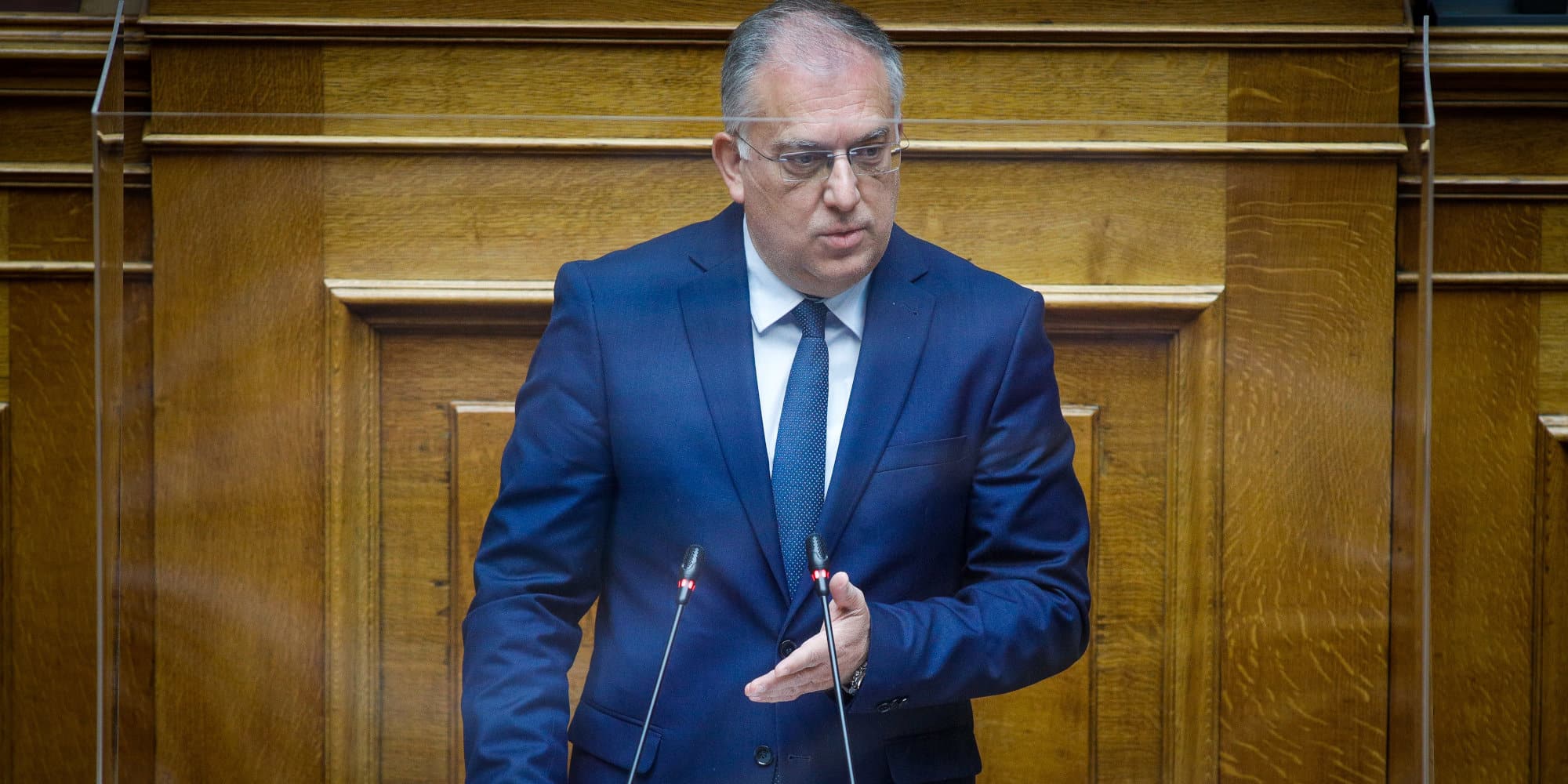 Ο υπουργός Προστασίας του Πολίτη Τάκης Θεοδωρικάκος στη Βουλή