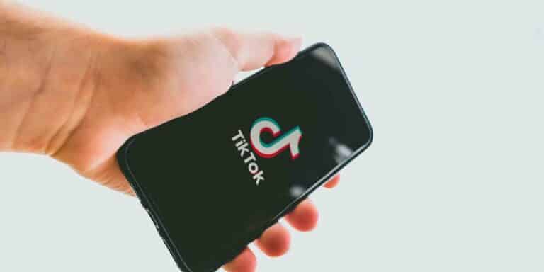 Αλλάζει τη διάρκεια των βίντεο το TikTok και «εκτοξεύεται»