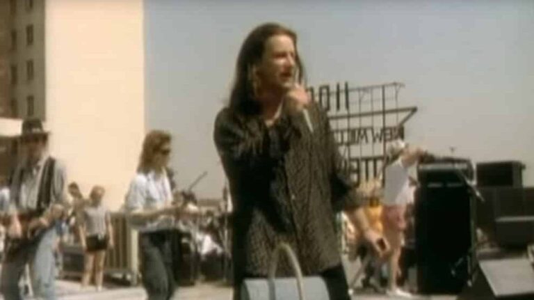 Όταν οι U2 αντέγραφαν τους Beatles για να γυρίσουν κλιπ σε μια ταράτσα – Το όλο εγχείρημα κατέληξε στο Τμήμα