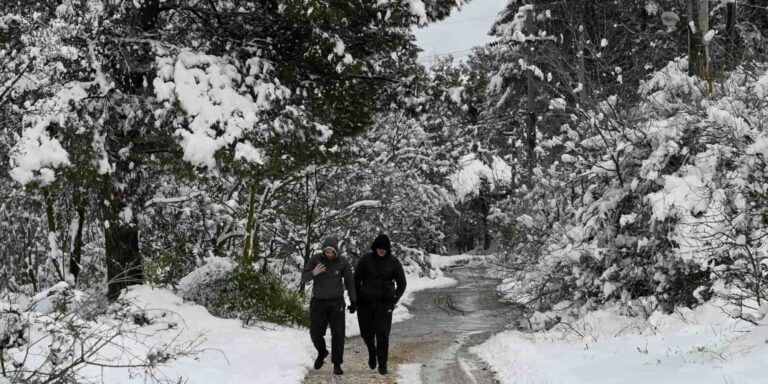 Η κακοκαιρία «Φίλιππος» φέρνει χιονοπτώσεις και τσουχτερό κρύο – Σε ποιες περιοχές θα είναι έντονα τα φαινόμενα
